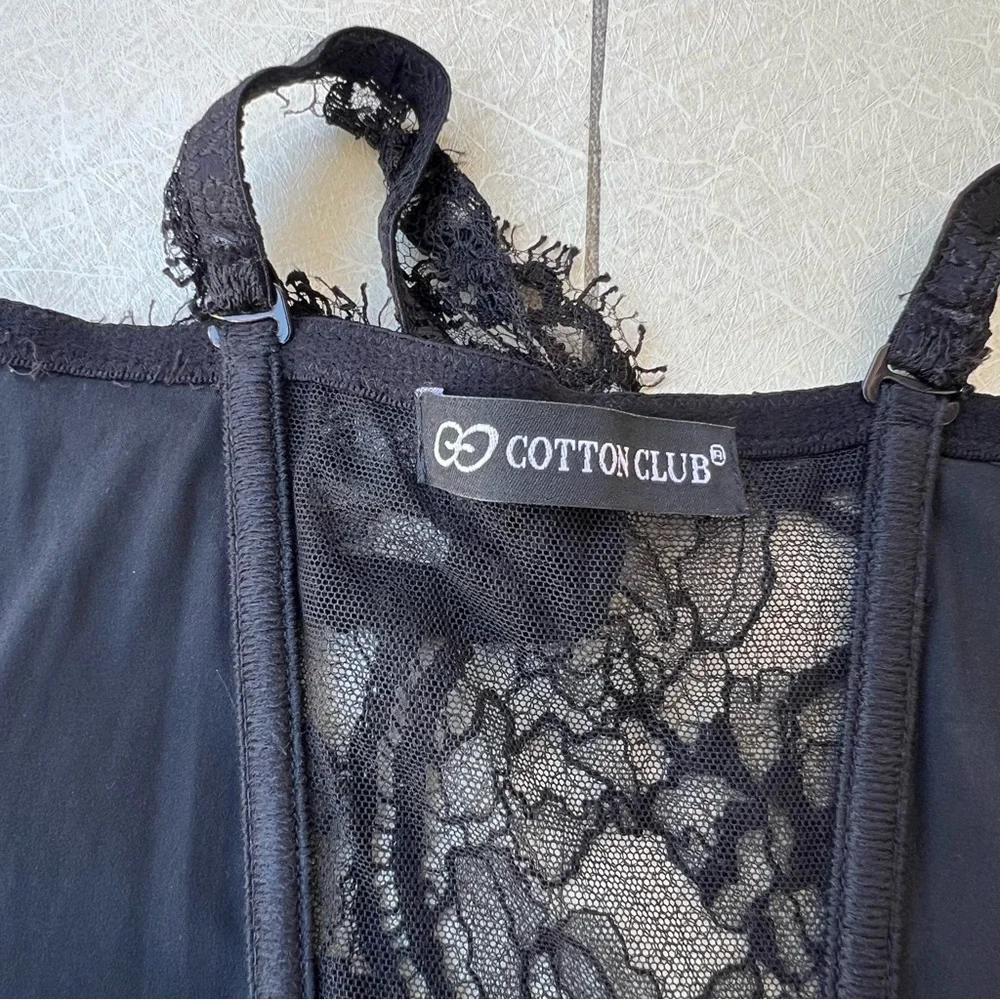 Cotton Club Black lace corset top with white floral embroidery beads Size 34M